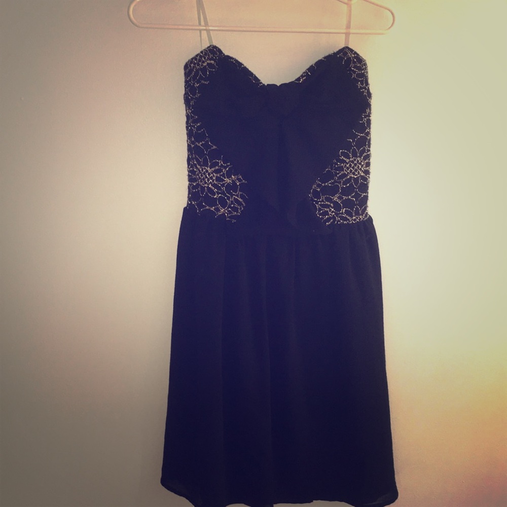 Black strapless dress